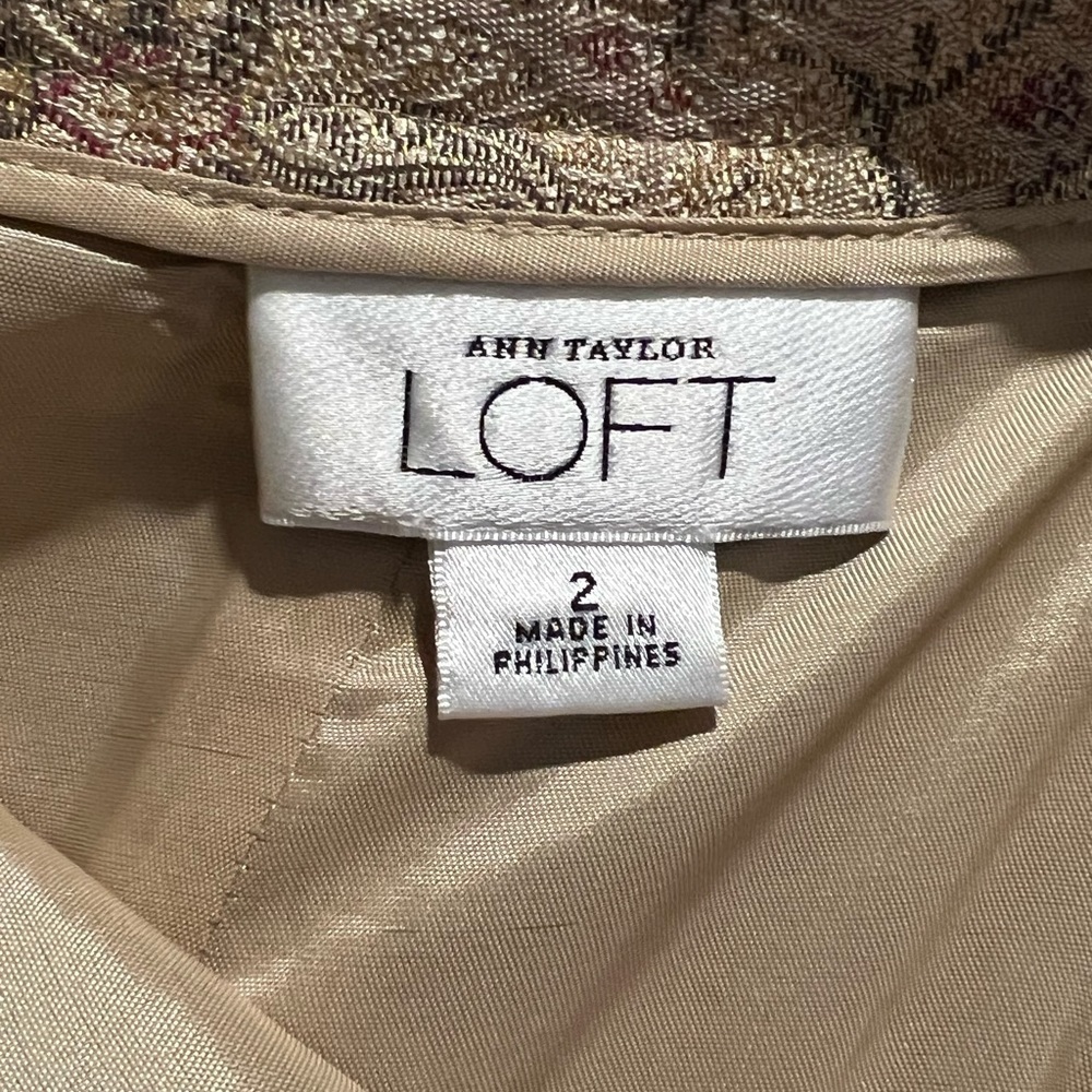Ann Taylor LOFT Skirt Gold metallic threading Excellent condition Size 2 - Picture 4 of 5